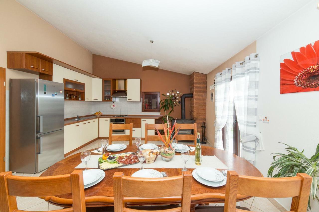 Villa Marica Kaštela Eksteriør bilde