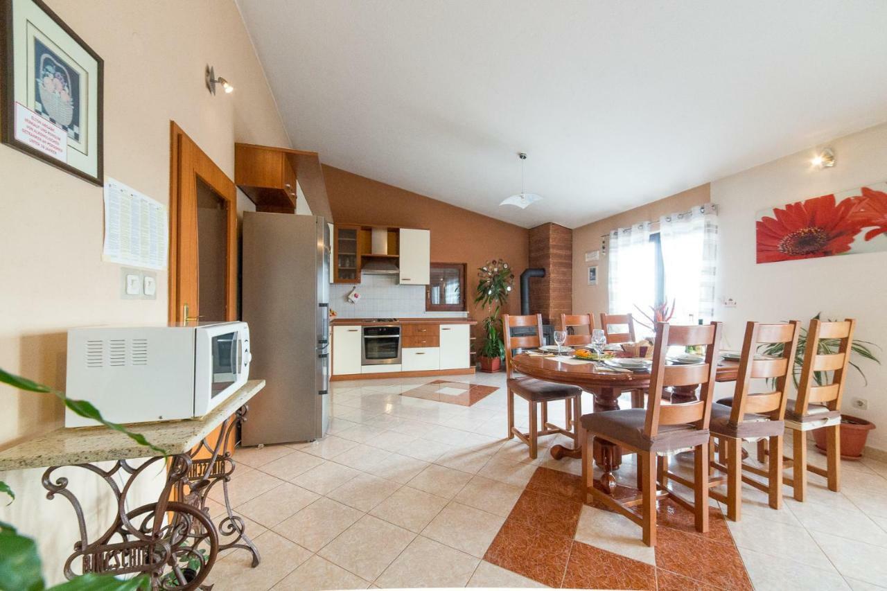 Villa Marica Kaštela Eksteriør bilde